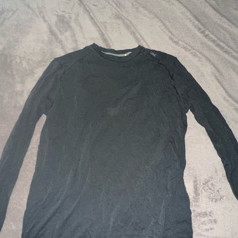 Black Long sleeve men's Tasc shirt